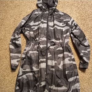 Xersion woman's jacket & coats windbreaker camouflage
